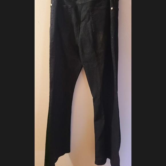 Jeans - Picture 2 of 3